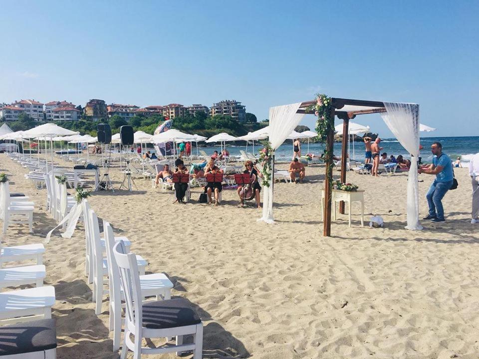 Hotel Dream House Carewo Zewnętrze zdjęcie