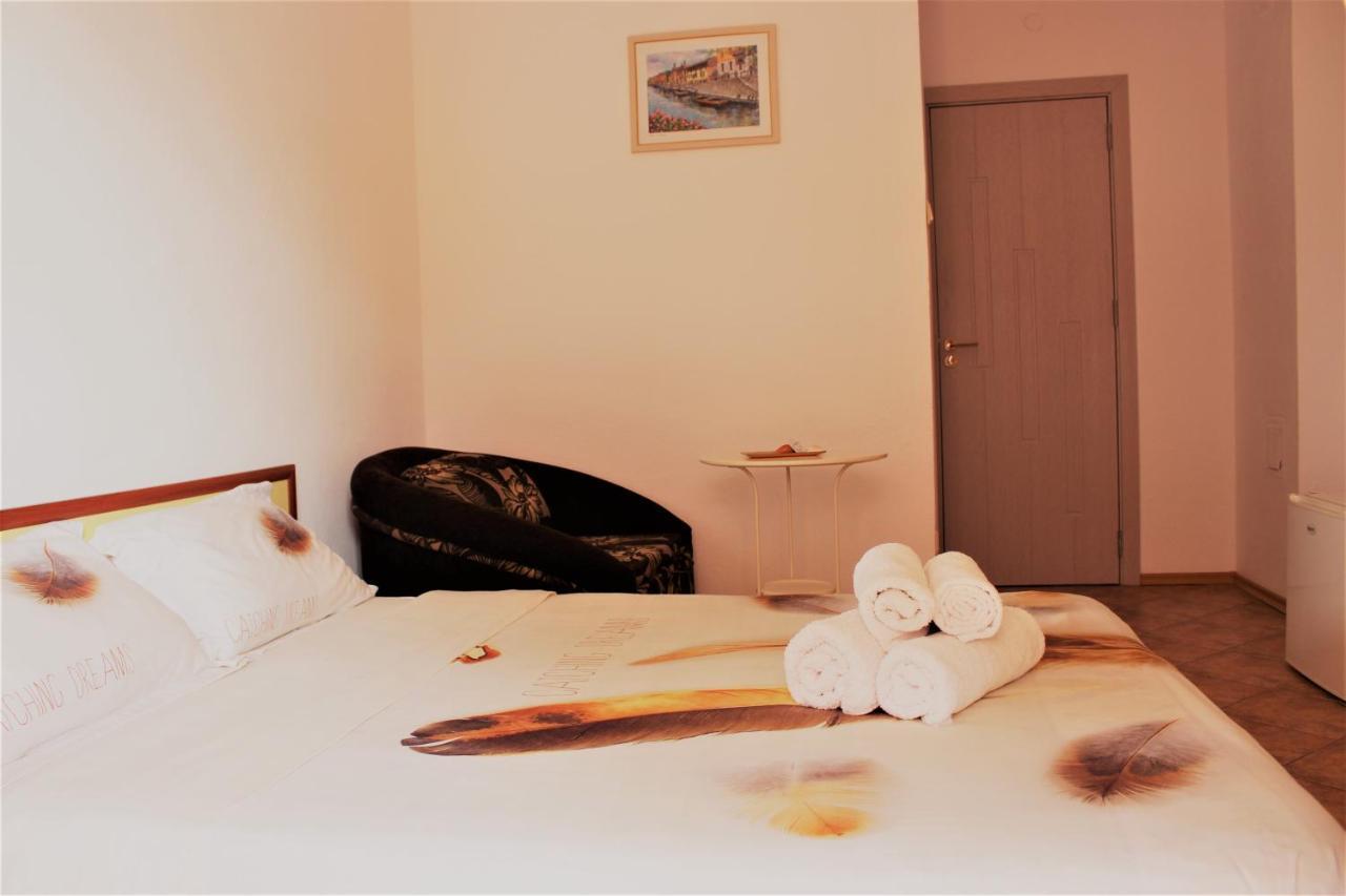 Hotel Dream House Carewo Zewnętrze zdjęcie